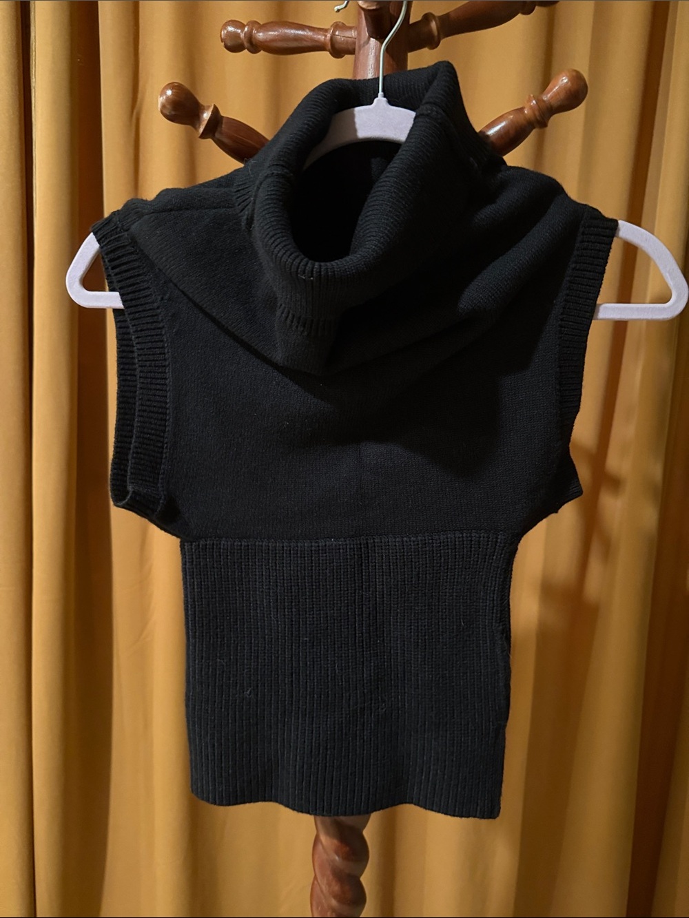 Altar'd State Black Sleeveless Turtleneck Sweater Vest